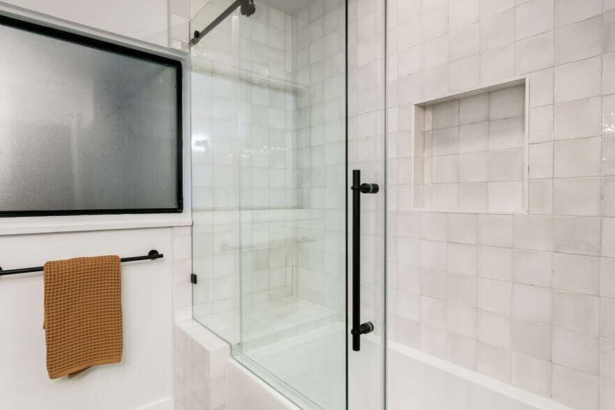 More Photos Of 1201 Crenwelge Dr, Fredericksburg Specialty For Sale