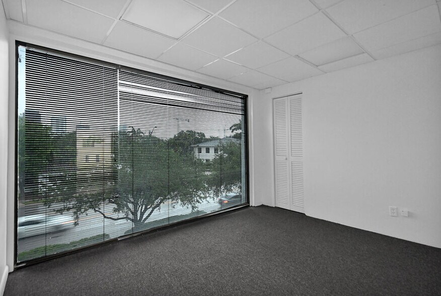 More Photos Of 150 E Davie Blvd, Fort Lauderdale Medical For Lease