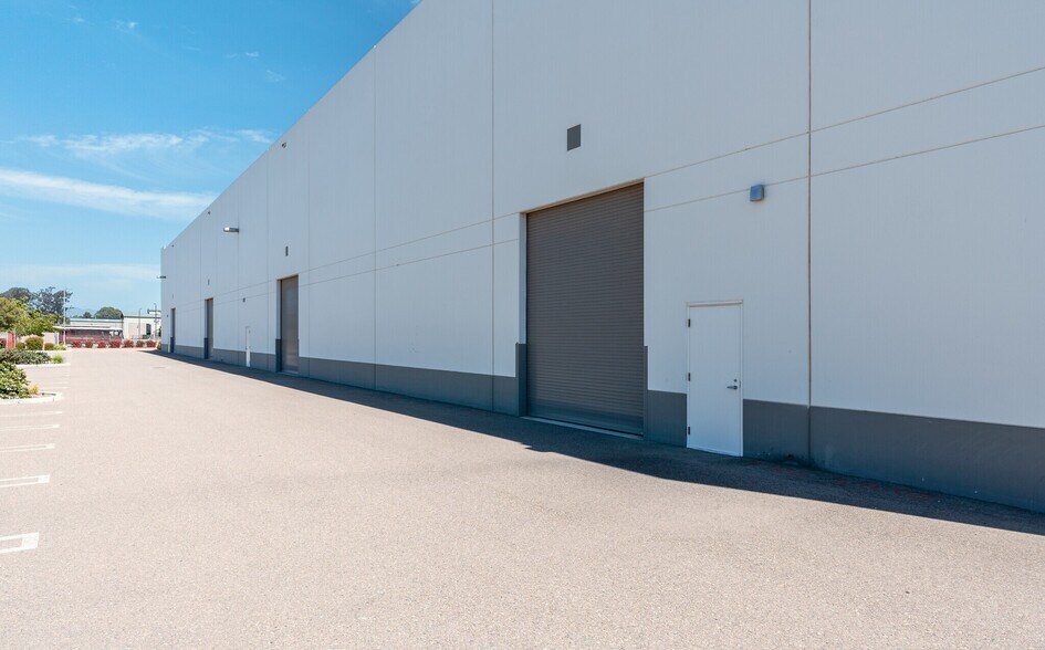 More Photos Of 1401 W Fairway Dr, Santa Maria Warehouse For Sale