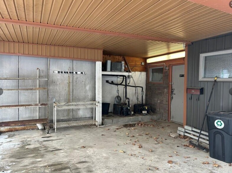 More Photos Of 401 E 4th St, Watkins Glen Restaurant For Sale