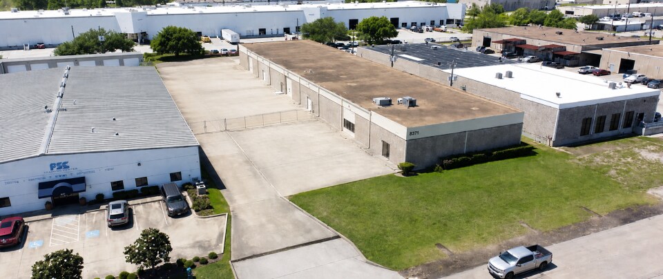 Primary Photo Of 5121 Steadmont Dr, Houston Manufacturing For Lease