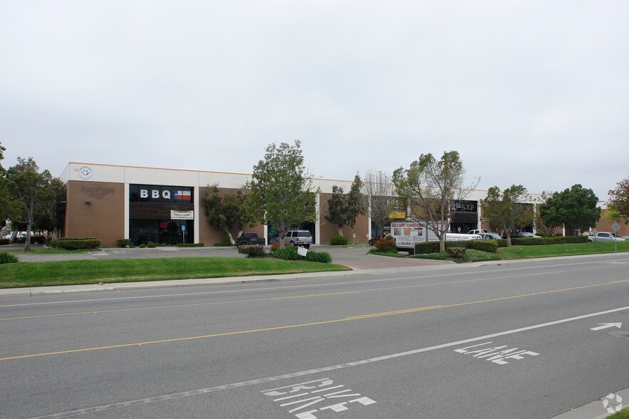 Primary Photo Of 1661 Pacific Ave, Oxnard Manufacturing For Lease