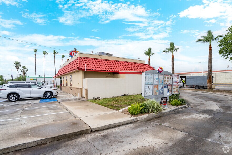 More Photos Of 912 N Main St, La Feria Fast Food For Sale