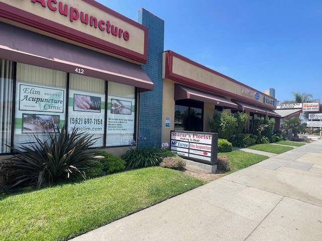 More Photos Of 422 W Whittier Blvd, La Habra Storefront Retail Office For Lease