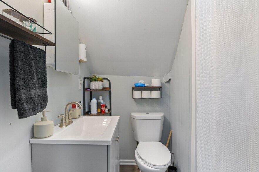 More Photos Of 81 Main St, Raymond Apartments For Sale