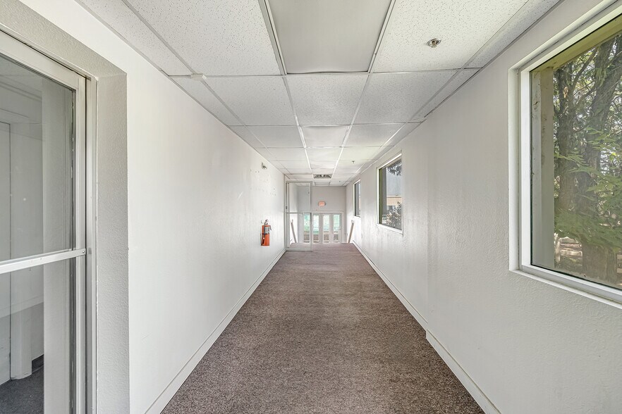 More Photos Of 630 S 7th St, Grand Junction Warehouse For Lease