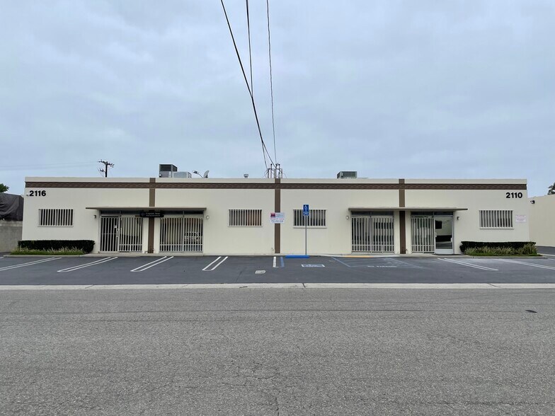 More Photos Of 2110-2116 S Wright St, Santa Ana Warehouse For Lease