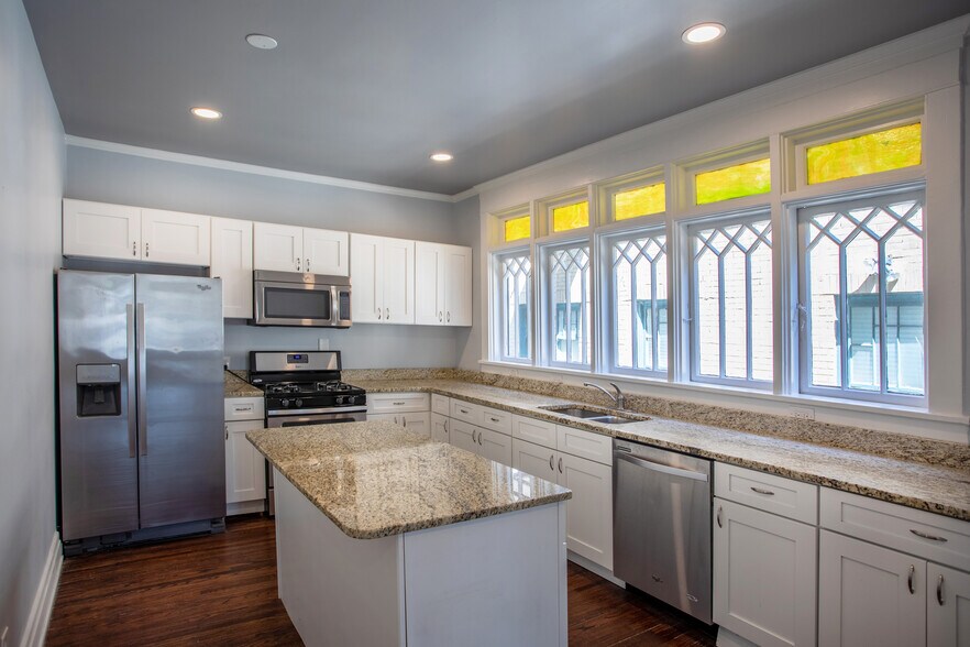 More Photos Of 1103 17th Ave S, Nashville Office For Lease