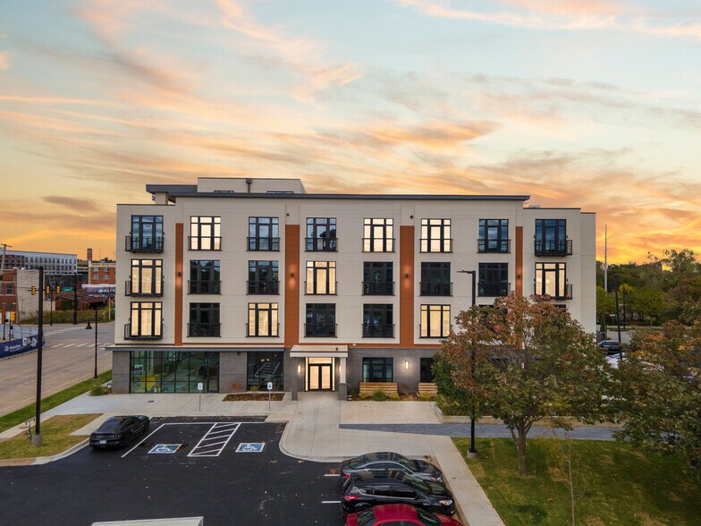 More Photos Of 111 S Greenwood Ave, Tulsa Apartments For Lease