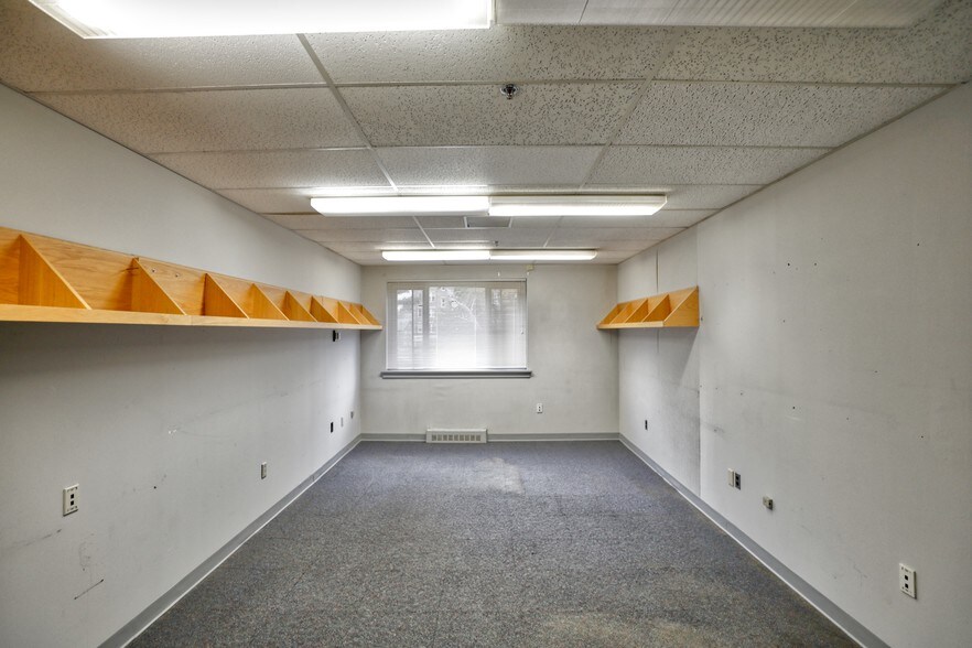 More Photos Of 480 Hampden St, Holyoke Office For Sale