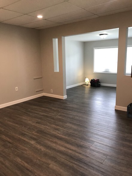 More Photos Of 485-487 Front St, Berea Office Residential For Sale