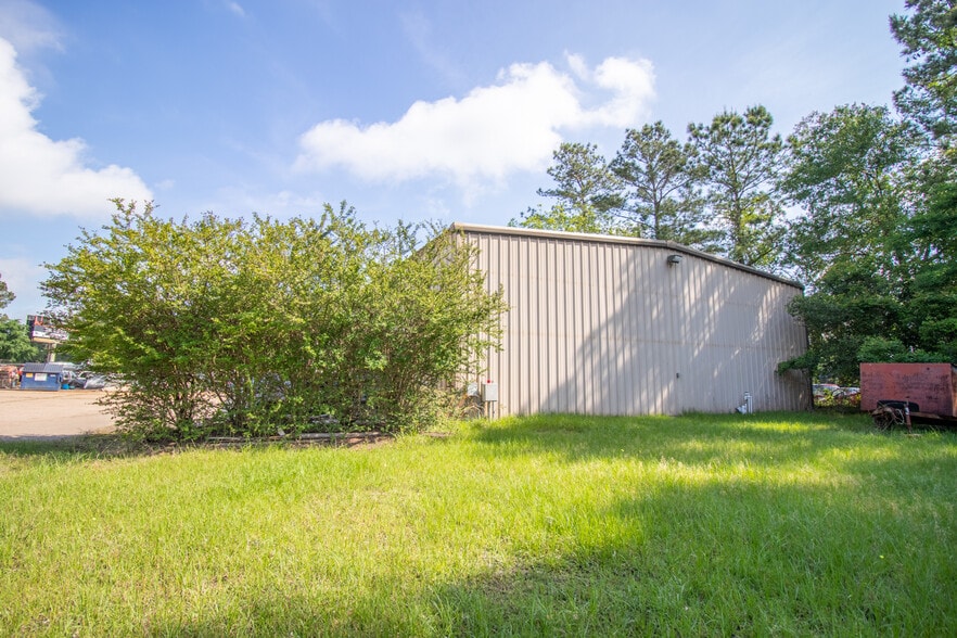 More Photos Of 805 Hilbig Rd, Conroe Industrial For Sale