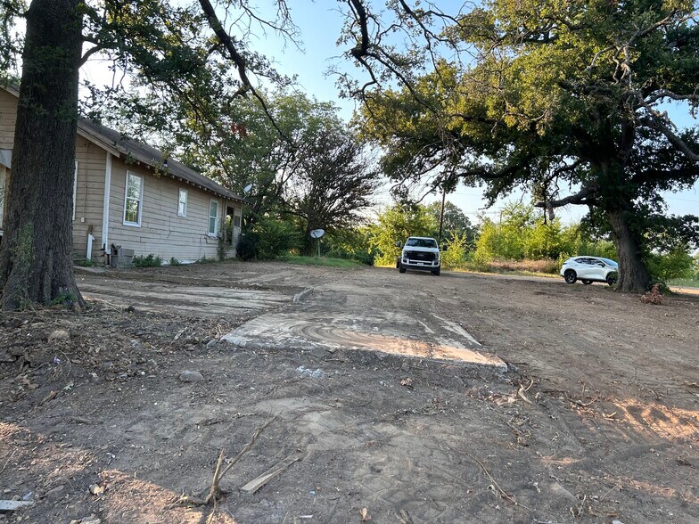 More Photos Of 1330 Jefferson St E, Sulphur Springs Land For Sale