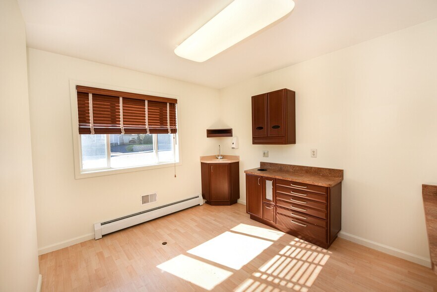 More Photos Of 128 Empire Blvd, Rochester Office Residential For Sale