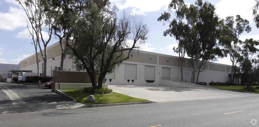 More Photos Of 12241-12271 Industry St, Garden Grove Warehouse For Lease