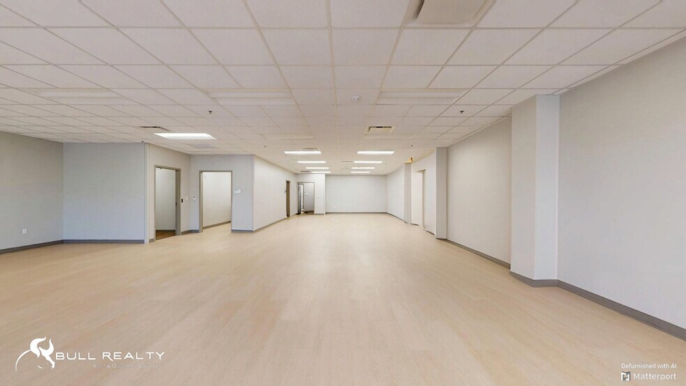 More Photos Of 34 Upper Riverdale Rd, Riverdale Medical For Lease