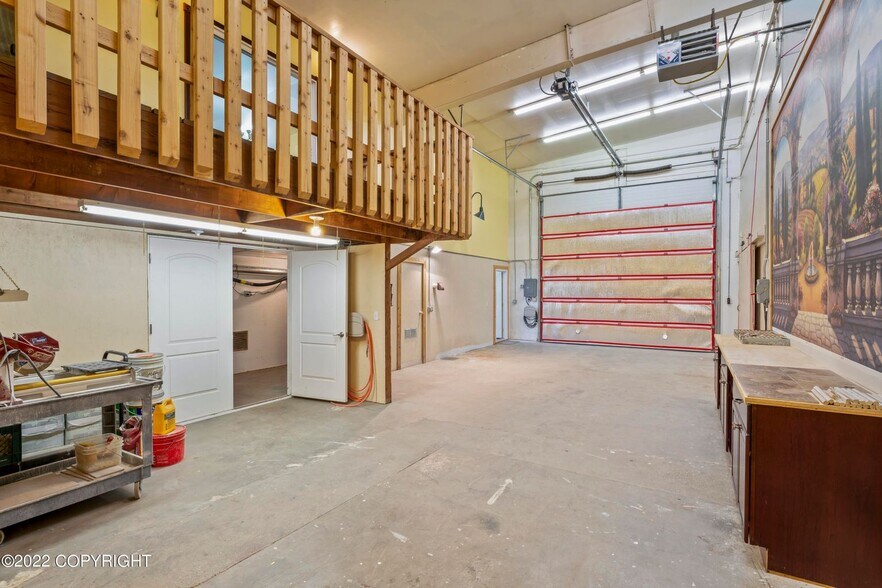 More Photos Of 36142 Pine St, Soldotna Light Manufacturing For Sale