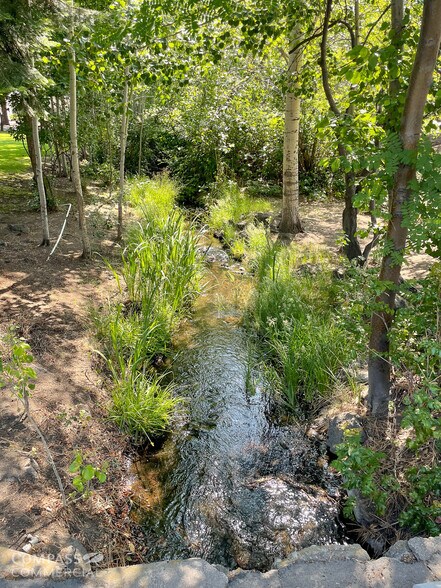 More Photos Of 1000 NE Butler Market Rd, Bend Apartments For Sale