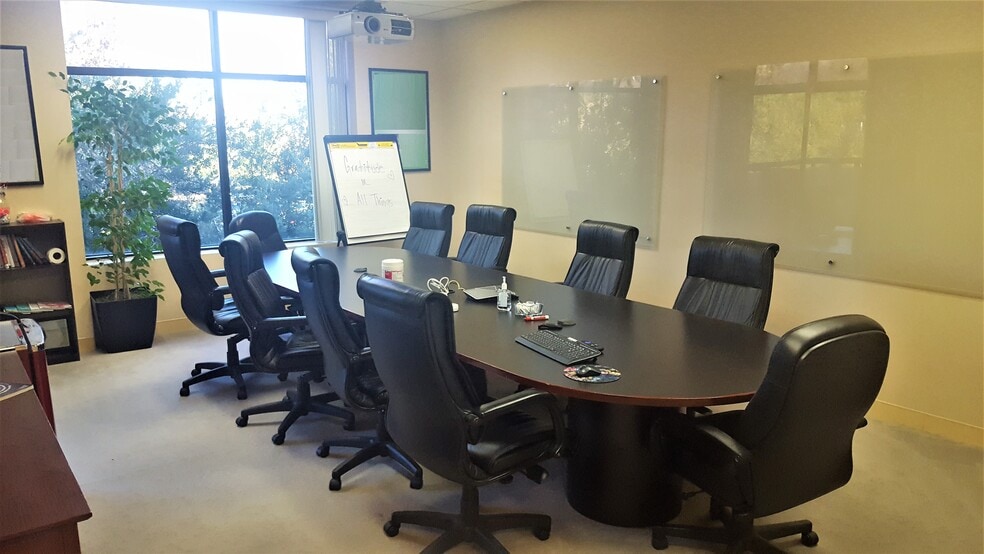 More Photos Of 5171 Clareton Dr, Agoura Hills Research And Development For Lease