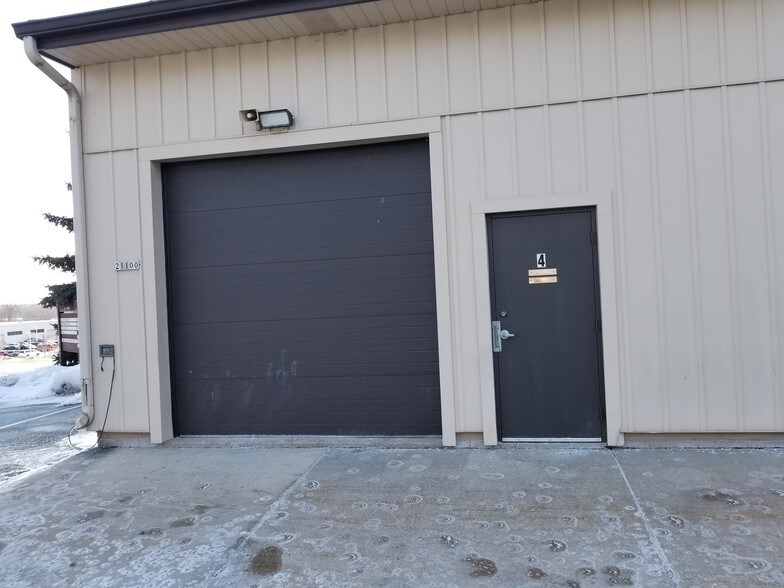 More Photos Of 21100 W Capitol Dr, Pewaukee Office For Lease