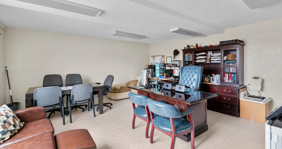 More Photos Of , El Paso Office For Sale