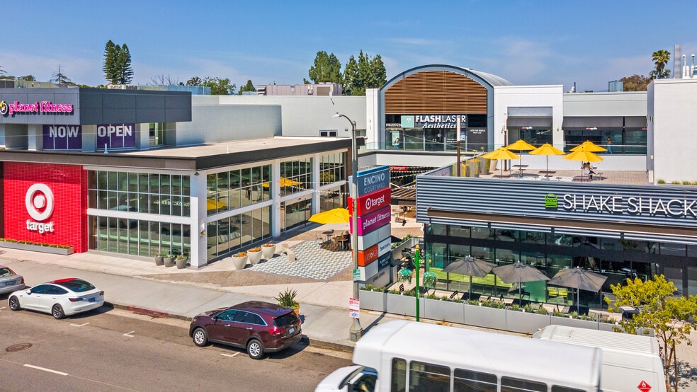 More Photos Of 17401-17405 Ventura Blvd, Encino General Retail For Lease