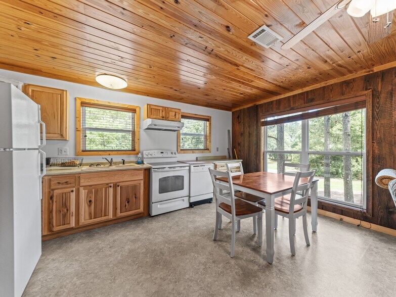More Photos Of 110 Lizard ln, Story Specialty For Sale