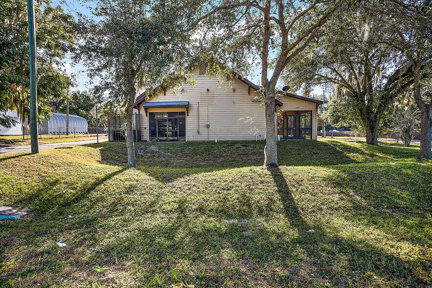 More Photos Of 2535 Main St, Leesburg Restaurant For Sale