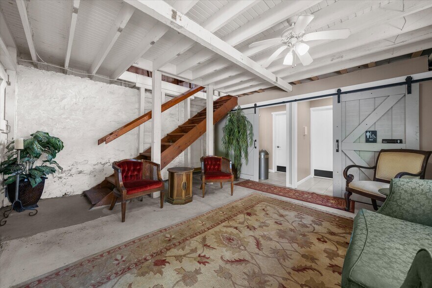 More Photos Of 5358 York Rd, Doylestown Hospitality For Sale