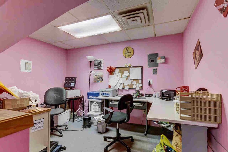 More Photos Of 501-511 E Racine St, Jefferson Bowling Alley For Sale