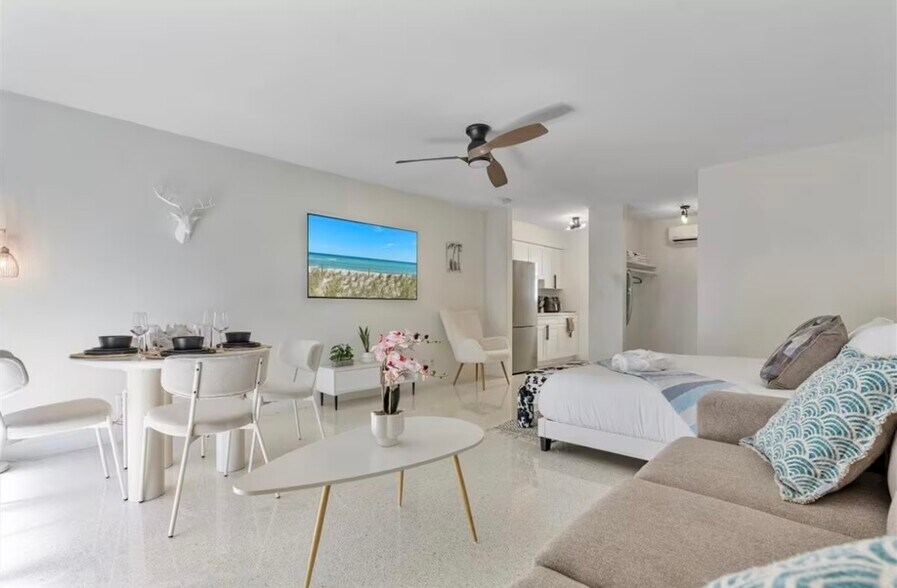 More Photos Of 333 Palm St, Hollywood Apartments For Sale
