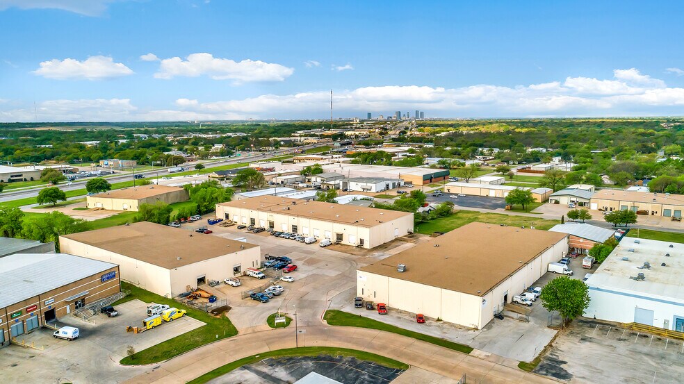 More Photos Of 2355 Pecan Ct, Haltom City Unknown For Lease