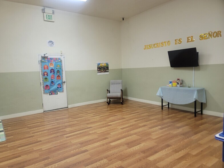More Photos Of 701 H St, Modesto Loft Creative Space For Sale