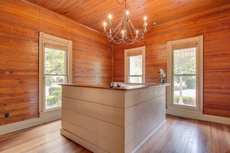 More Photos Of 7642 Poplar Pike, Germantown Office For Sale