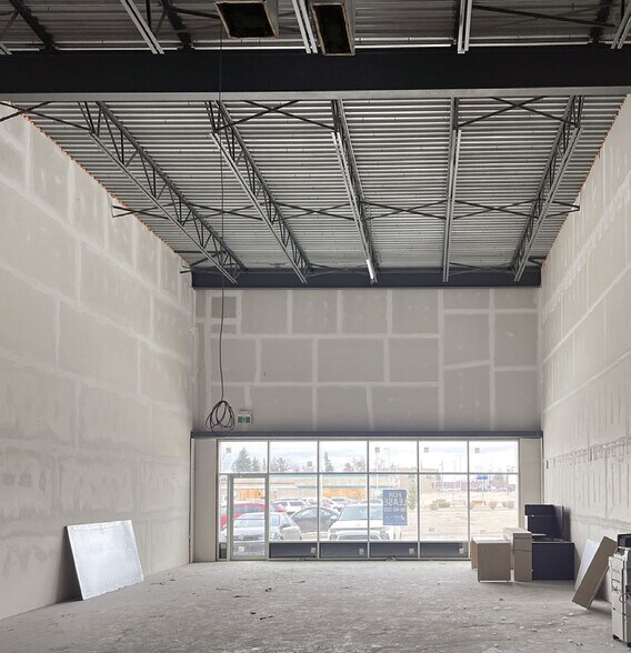 More Photos Of 10441 99 Av, Fort Saskatchewan General Retail For Sale