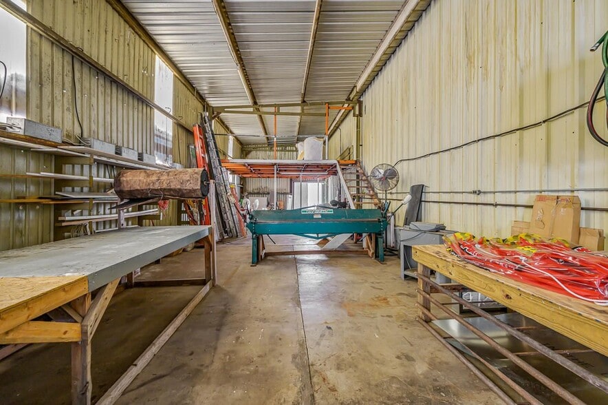 More Photos Of 26 Kimberling Blvd, Kimberling City Manufacturing For Sale