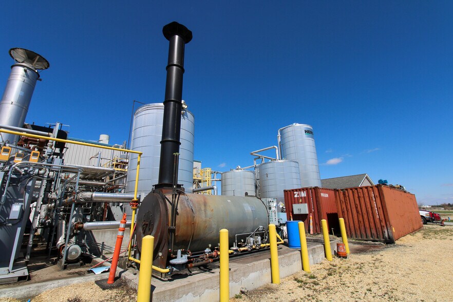 More Photos Of 5640 44th Ave S, Clinton Industrial For Sale