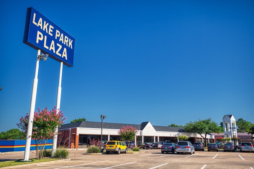 More Photos Of 359 Lake Park Rd, Lewisville Storefront For Sale