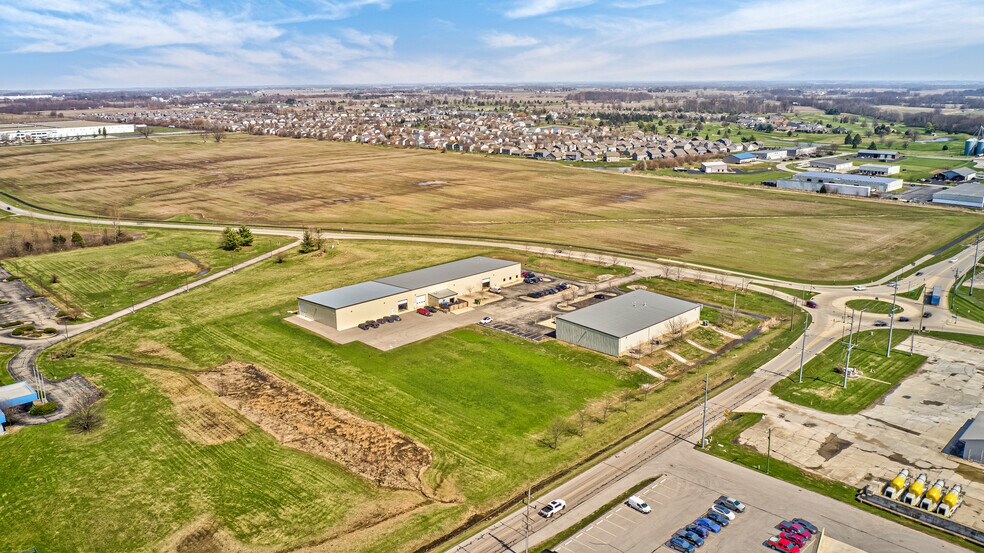 More Photos Of 1400 Commerce Pky, Franklin Warehouse For Lease