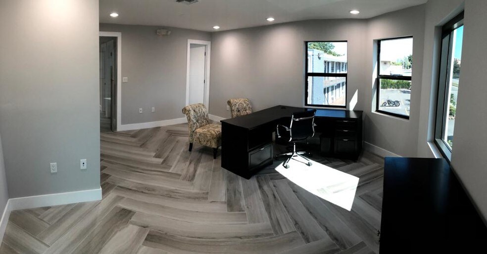 More Photos Of 3475 W Flagler St, Miami Coworking Space