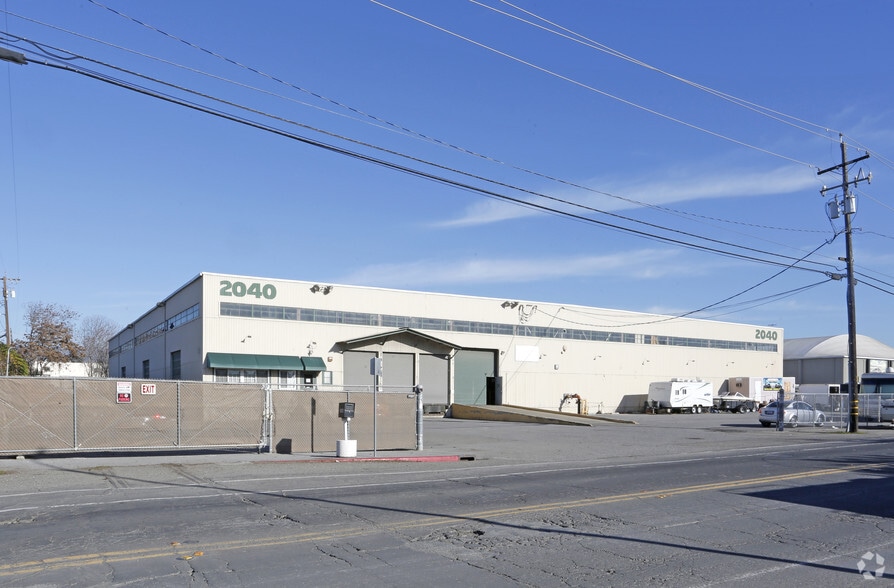 More Photos Of 2040 S 7th St, San Jose Warehouse For Lease