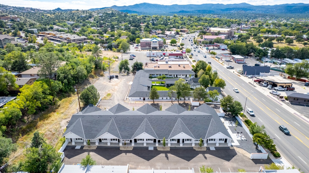 More Photos Of 1113 & 1117 E Gurley St, Prescott Rehabilitation Center For Sale