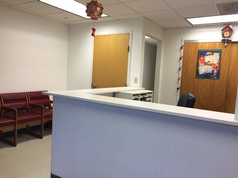 More Photos Of 225 Bridge St, Metuchen Medical For Lease