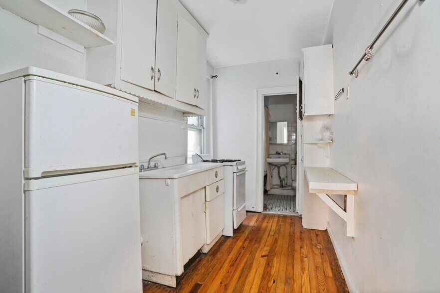 More Photos Of Powers St, Brooklyn Apartments For Sale