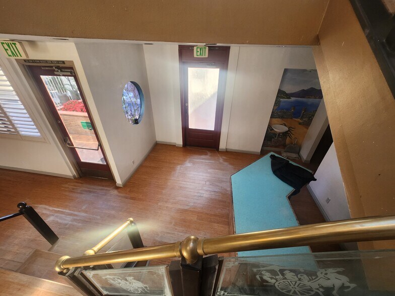 More Photos Of 4577-4585 Clairemont Dr, San Diego Storefront Retail Office For Lease