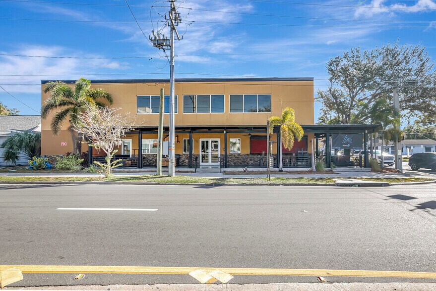 Primary Photo Of 122 S Howard Ave, Tampa Restaurant For Lease