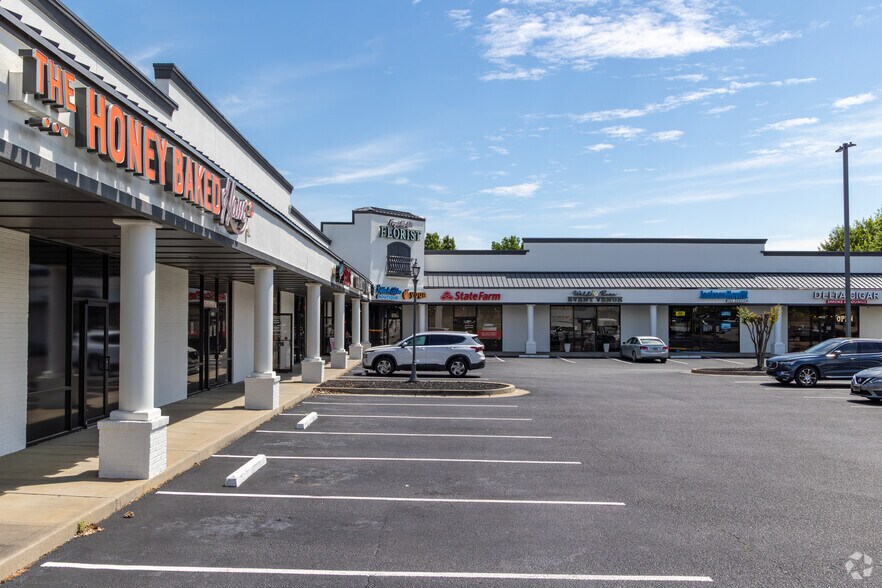 More Photos Of 150 S Houston Lake Rd, Warner Robins Storefront For Sale