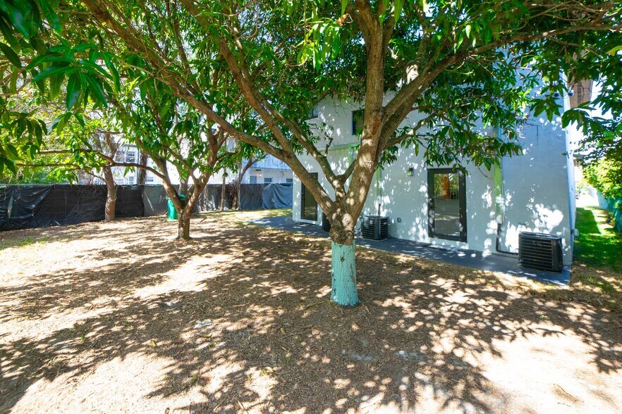 More Photos Of 742 NW 70th St, Miami Apartments For Sale