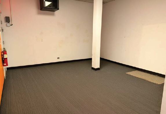 More Photos Of 2400-2410 W Cermak Rd, Chicago Storefront For Lease