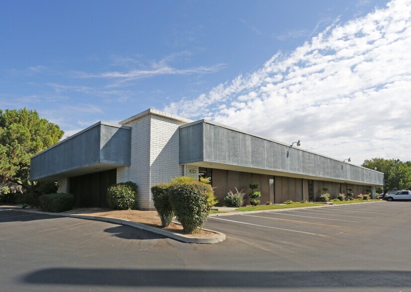 More Photos Of 4747 N 1st St, Fresno Medical For Lease